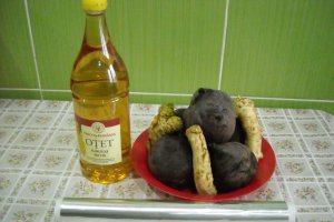 Salata de sfecla rosie la cuptor, cu hrean
