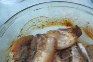 Piept de porc la cuptor cu mazare verde