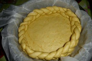 Desert pasca cu branza