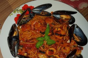 Spaghette cu fructe de mare