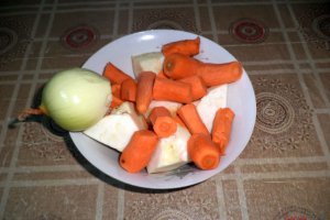 Ciorba radauteana de rata si pui