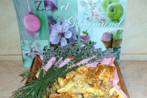 Aperitiv pateuri cu branza si rubarba