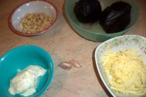 Inima de vitel insotita de piure de conopida si sfecla