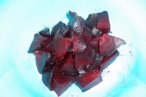 Inima de vitel insotita de piure de conopida si sfecla