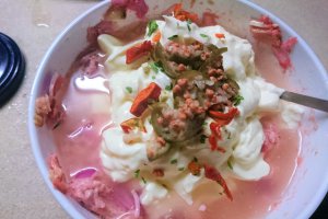 Ton cu sfecla rosie si mascarpone
