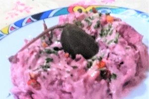 Ton cu sfecla rosie si mascarpone