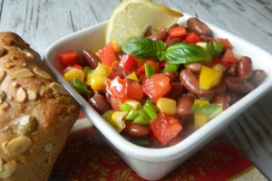 Salata de fasole rosie