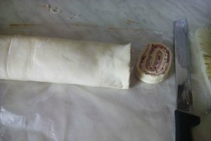 Mini pizza cu foietaj