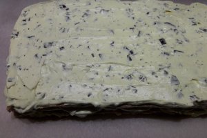 Desert prajitura cu ciocolata, nuca de cocos si crema de vanilie