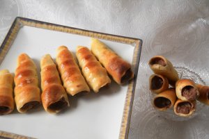 Desert rulouri cu crema de naut