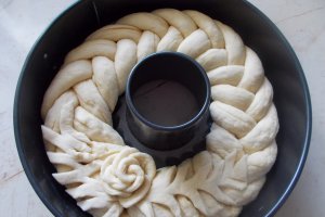 Colac impletit in 5. Un an de bucătăraș...