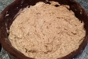 Desert pasca cu ciocolata, nuci si alune