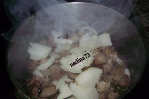 Tocanita din ceafa de porc  cu pasta de tomate