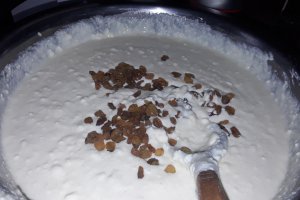 Desert pasca dulce vanilata