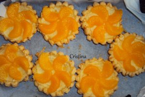 Desert mini-tarte cu branza si mandarine
