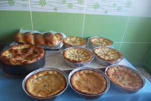 Desert pascuta cu smantana si aluat fraged
