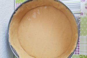 Desert pasca cu aluat fraged si merisoare