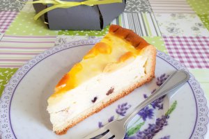 Desert pasca cu aluat fraged si merisoare