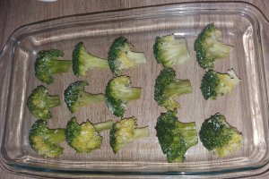 Budinca de broccoli cu piept de pui