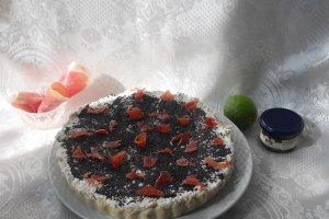Aperitiv tarta cu jambon si icre negre