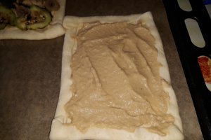 Pizza cu humus