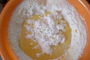 Desert cozonac cu fistic si ciocolata