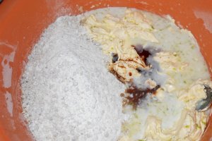 Desert prajitura cu foi cu nuca si crema de lime