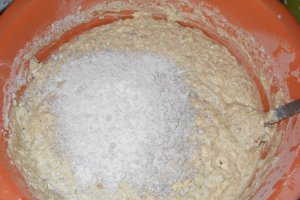 Desert prajitura cu foi cu nuca si crema de lime