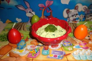 Aperitiv pasta de broccoli