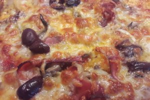 Pizza italiana adevarata