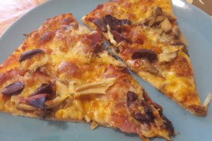Pizza italiana adevarata