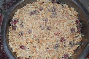 Desert salam de biscuiti cu ciocolata si visine