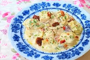 Tortellini cu pui, ciuperci si mascarpone