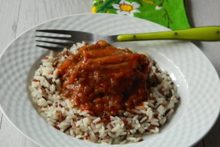 Miel in sos de rosii cu usturoi