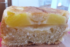 Desert prajitura intoarsa cu ananas