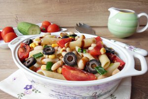 Salata cu paste si fasole