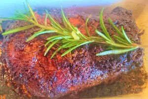 Friptura de vitel cu rozmarin