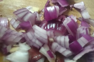 Salata de vitel cu cartofi si castraveti murati