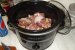 Friptura de pui si porc la slow cooker Crock-Pot cu sos de usturoi verde-2