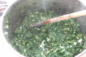 Cheese&spinach in foi de placinta cu carnaciori la cuptor