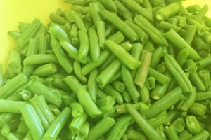 Felii de pui cu fasole verde