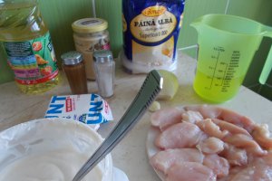 Piept de pui cu sos de smantana si muștar