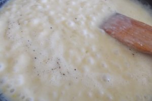Piept de pui cu sos de smantana si muștar