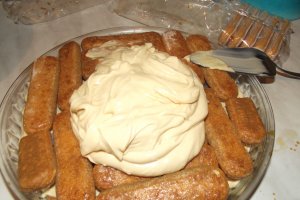 Desert prajitura cu caramel si krant de migdale