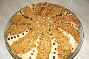 Desert prajitura cu caramel si krant de migdale