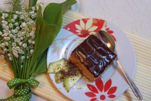 Desert prajitura cu crema caramel