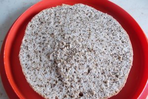 Desert tort cu capsuni si crema mousseline