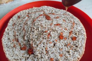 Desert tort cu capsuni si crema mousseline