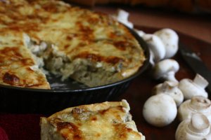 Tarta cu pui si ciuperci