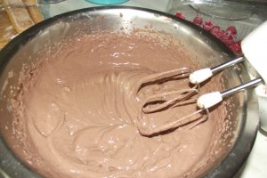 Desert cu zmeura si creme ole